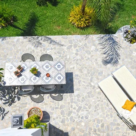 Casa vacanze Sleeps 2 Air Con Wifi *