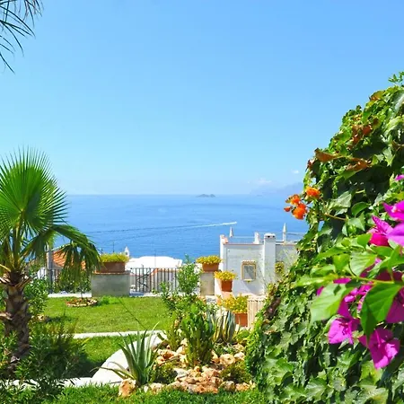 Casa vacanze Sleeps 2 Air Con Wifi *