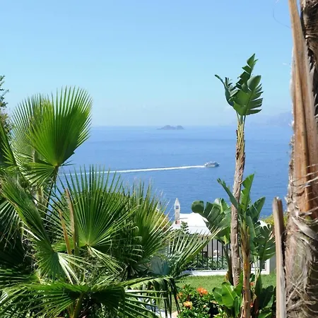 Casa vacanze Sleeps 2 Air Con Wifi Praiano