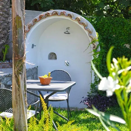 Sleeps 2 Air Con Wifi Casa vacanze *